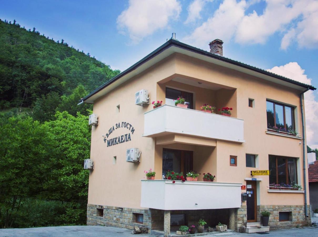 Guest House Mikaela Gabrovo Exterior photo